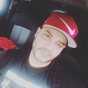 Meet your Posher, Dannis